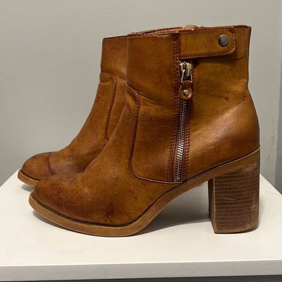 Women's Brown Cognac Western Wedge Heel Ankle Booties - Picture 3 of 9